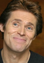 Голый Уиллем Дефо